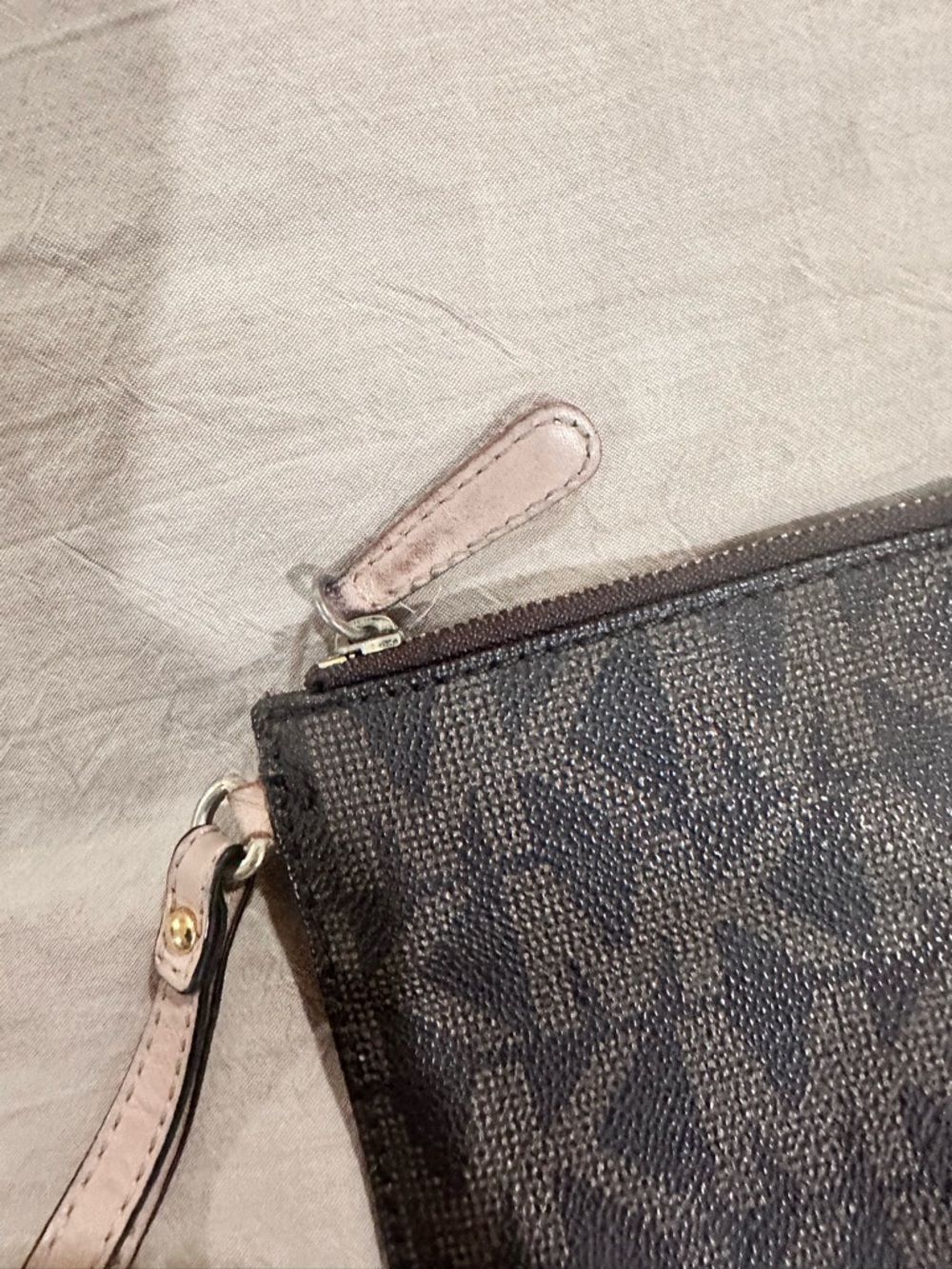 Michael Kors Brown MK Logo Zip Wristlet with Gold Plate - Picture 5 of 5